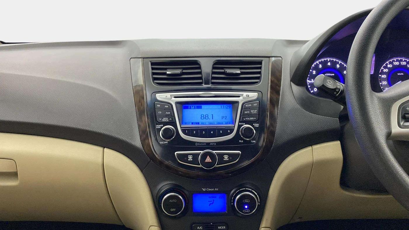 2013 Hyundai Verna FLUIDIC 1.6 VTVT SX, Petrol, Manual, 43,109 km, Air Conditioner