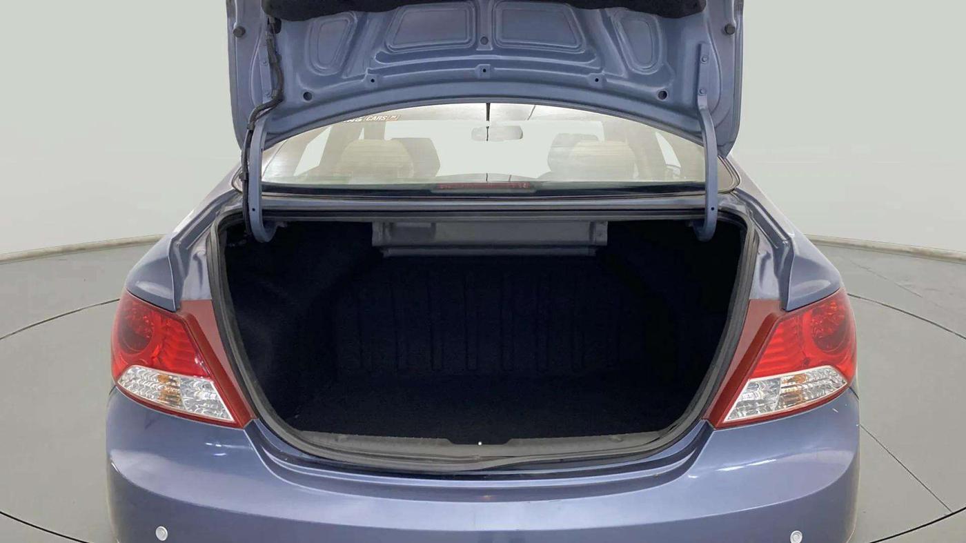2013 Hyundai Verna FLUIDIC 1.6 VTVT SX, Petrol, Manual, 43,109 km, Boot Inside
