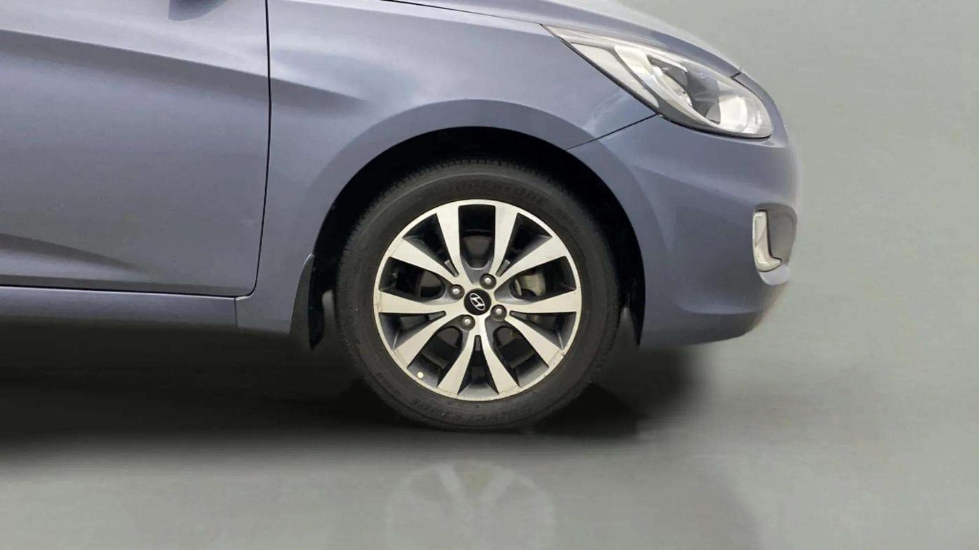 2013 Hyundai Verna FLUIDIC 1.6 VTVT SX, Petrol, Manual, 43,109 km, Right Front Wheel