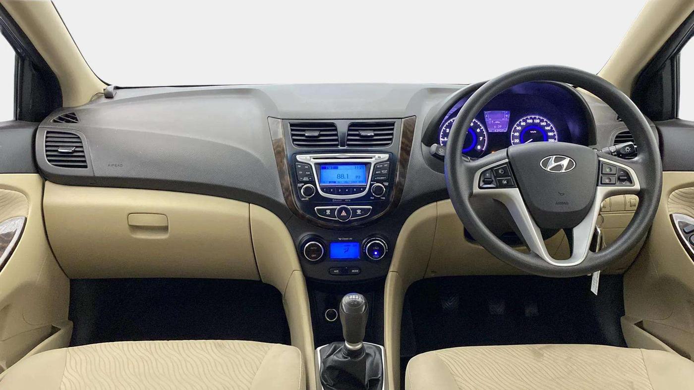 2013 Hyundai Verna FLUIDIC 1.6 VTVT SX, Petrol, Manual, 43,109 km, Dashboard