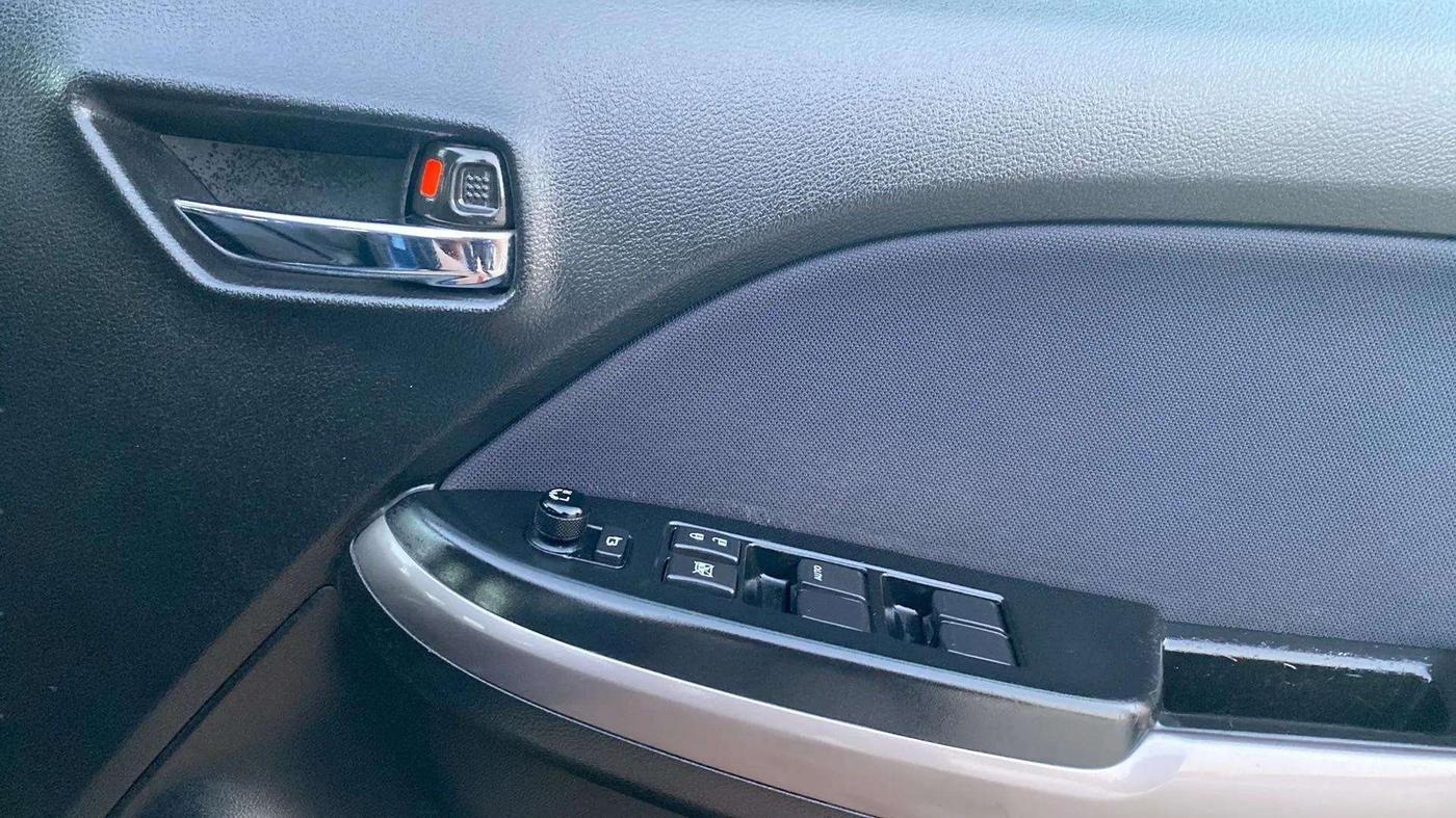 2021 Maruti Baleno ALPHA PETROL 1.2, Petrol, Manual, 65,826 km, Driver Side Door Panels Control