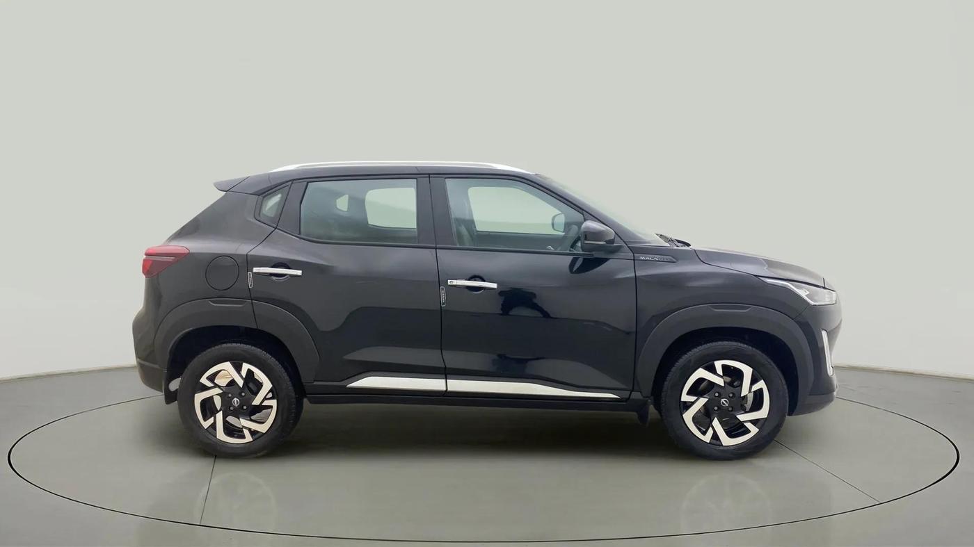 2022 Nissan MAGNITE XV TURBO CVT, Petrol, Automatic, 43,792 km, Right Side View