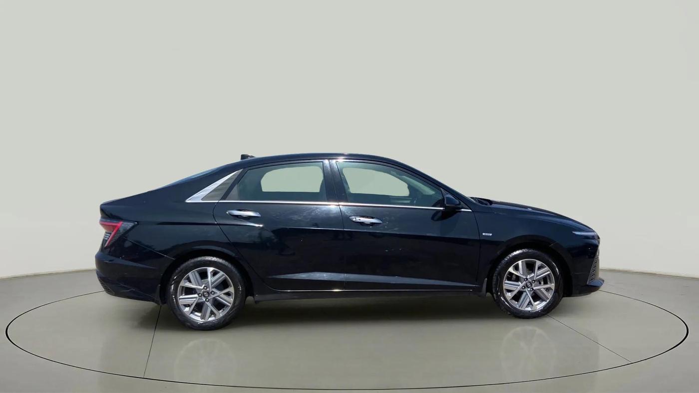 2023 Hyundai Verna SX(O) 1.5 MPI IVT , Petrol, Automatic, 31,801 km, Right Side View