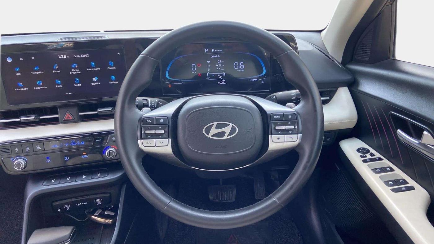 2023 Hyundai Verna SX(O) 1.5 MPI IVT , Petrol, Automatic, 31,801 km, Steering Wheel Close Up