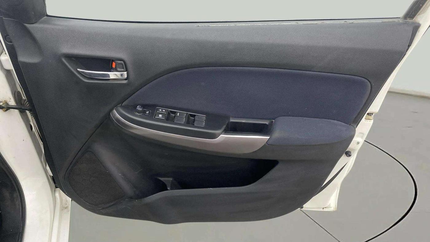 2021 Maruti Baleno ZETA PETROL 1.2, Petrol, Manual, 62,846 km, Driver Side Door Panels Control