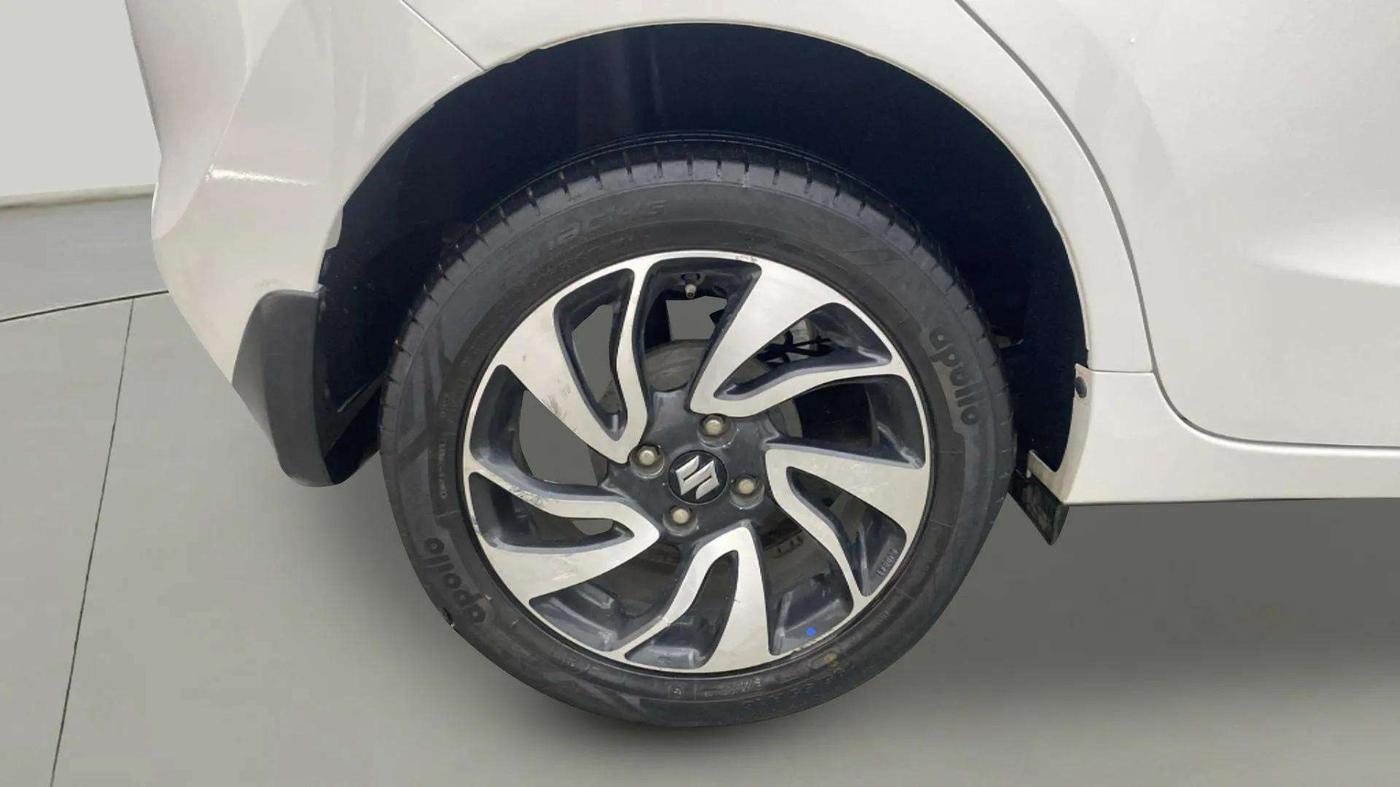 2021 Maruti Baleno ZETA PETROL 1.2, Petrol, Manual, 62,846 km, Right Rear Wheel
