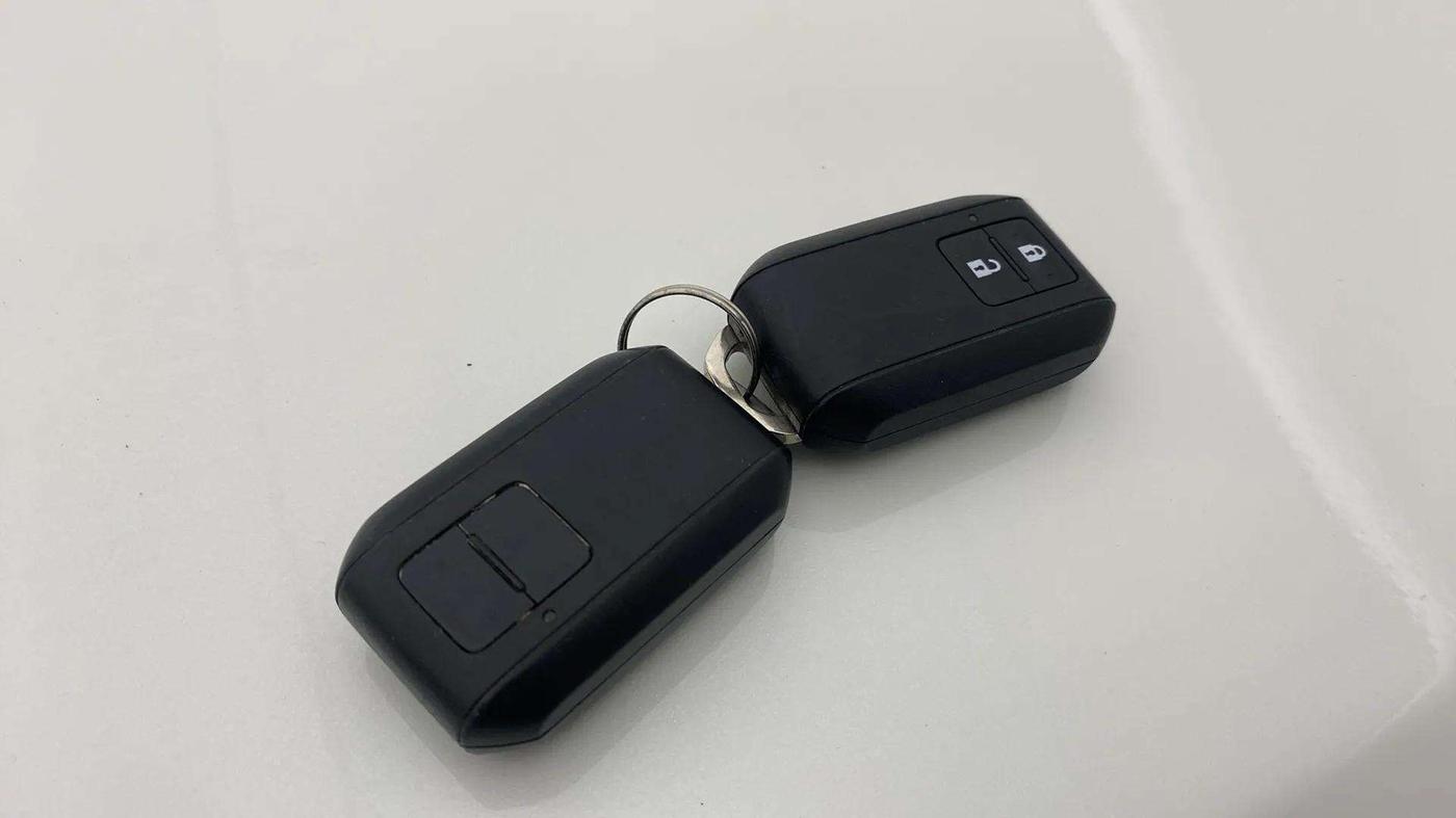 2021 Maruti Baleno ZETA PETROL 1.2, Petrol, Manual, 62,846 km, Key Close Up