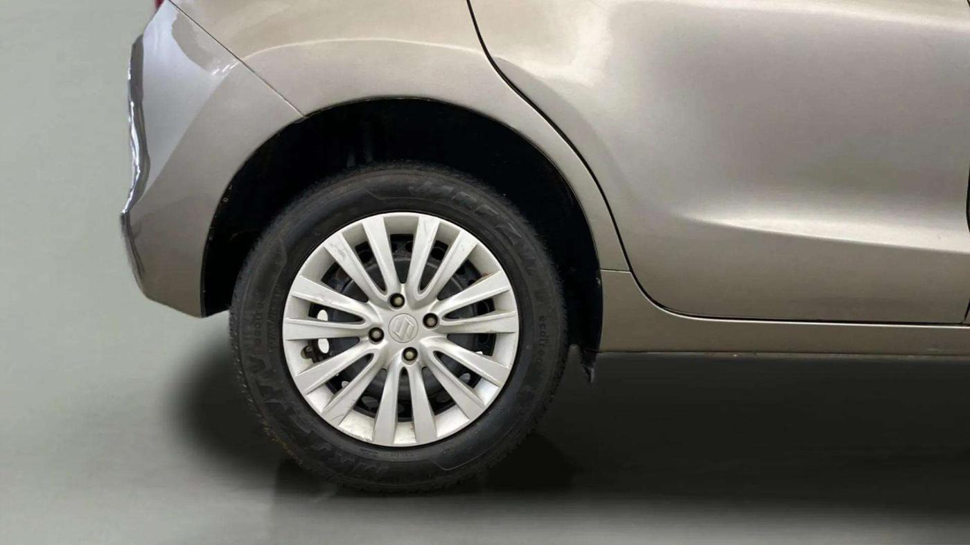2020 Maruti Baleno DELTA PETROL 1.2, Petrol, Manual, 39,984 km, Right Rear Wheel
