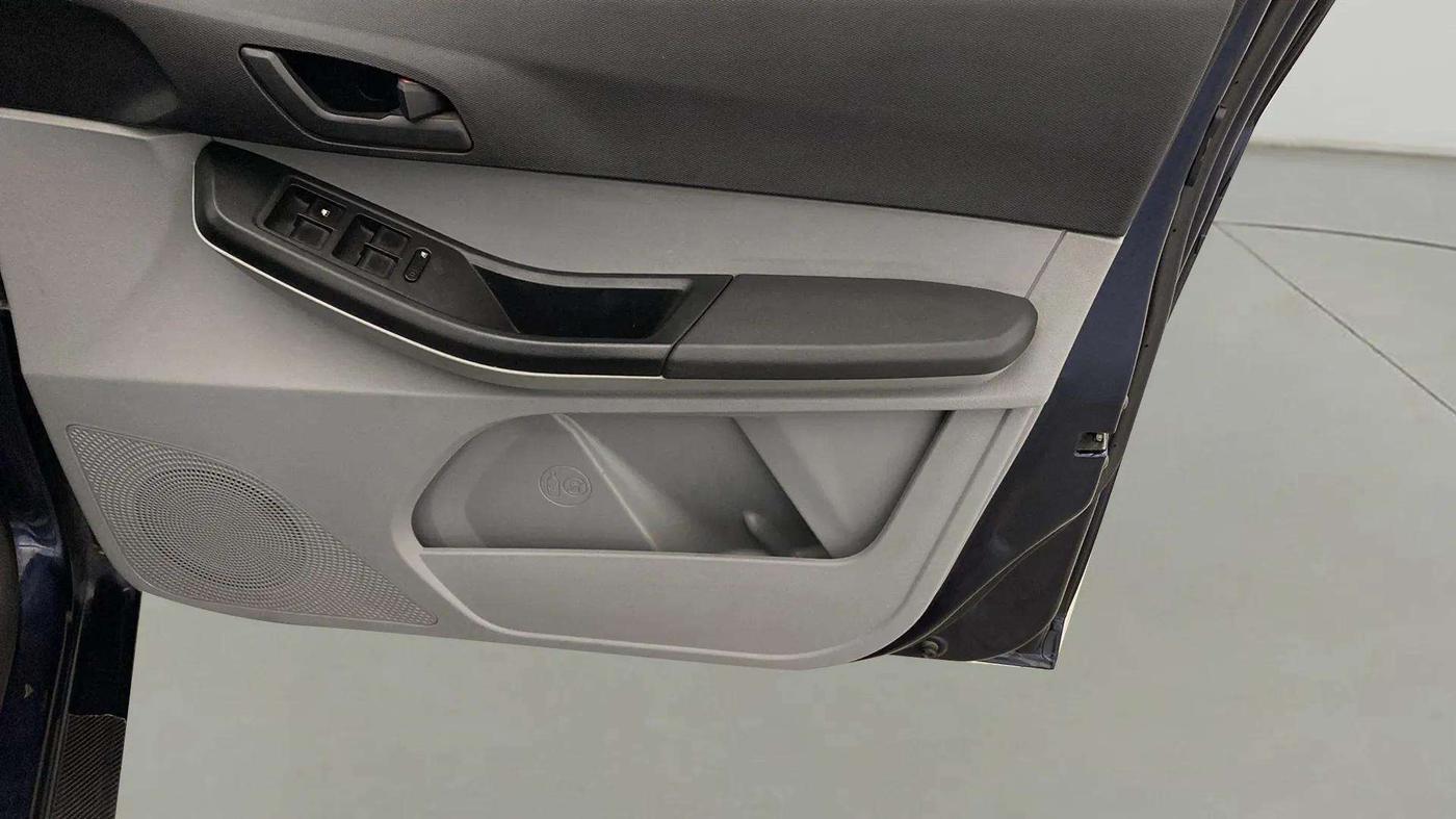 2022 Tata Tiago XM CNG, CNG, Manual, 41,366 km, Driver Side Door Panels Control