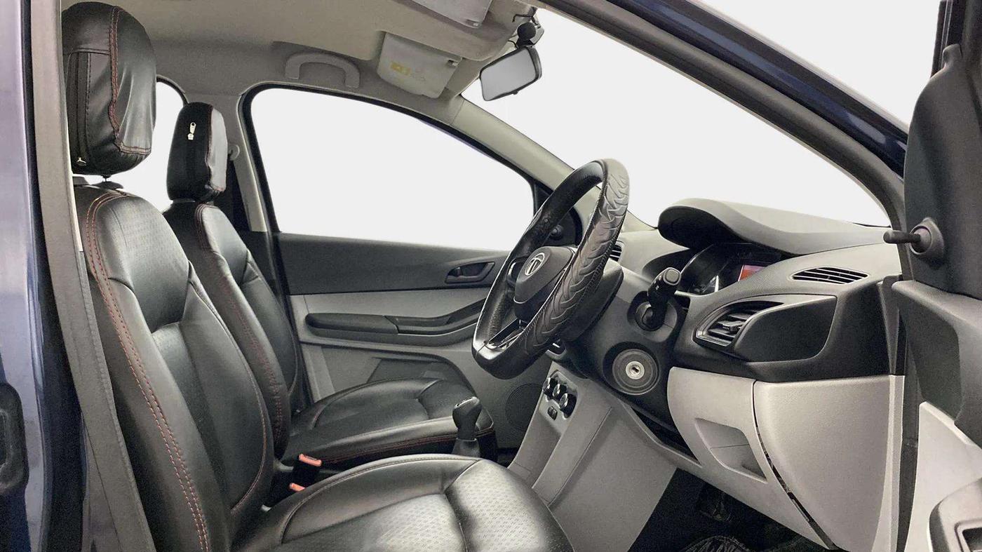 2022 Tata Tiago XM CNG, CNG, Manual, 41,366 km, Right Side Front Door Cabin