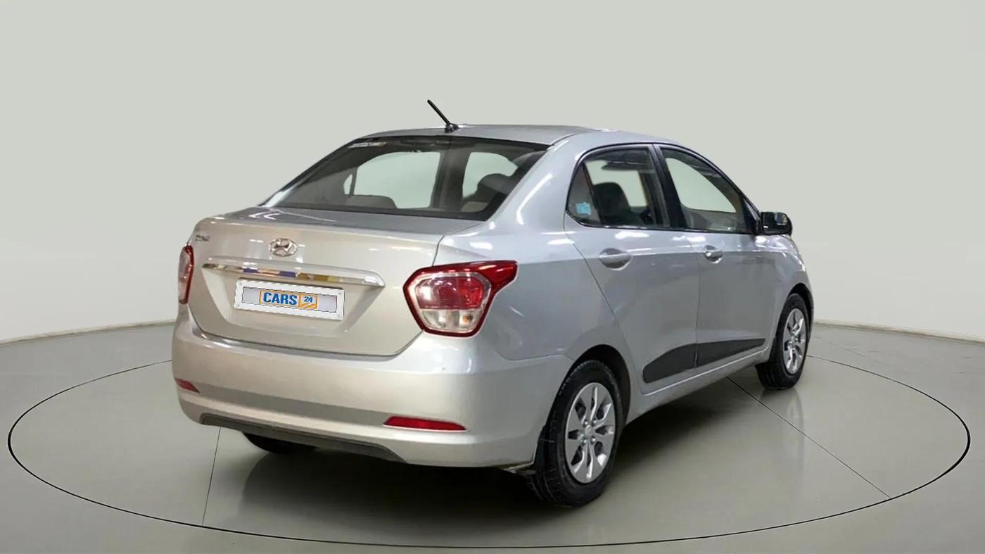 2017 Hyundai Xcent S 1.2, Petrol, Manual, 71,486 km, Right Back Diagonal