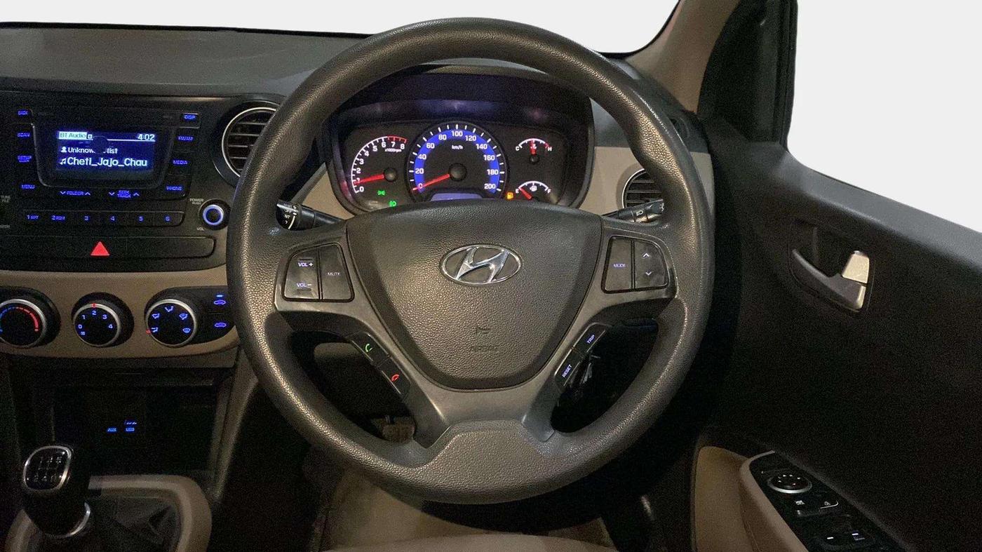 2017 Hyundai Xcent S 1.2, Petrol, Manual, 71,486 km, Steering Wheel Close Up