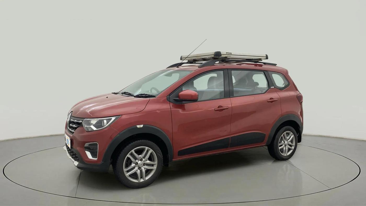 2019 Renault TRIBER RXZ, Petrol, Manual, 55,367 km, Left Front Diagonal