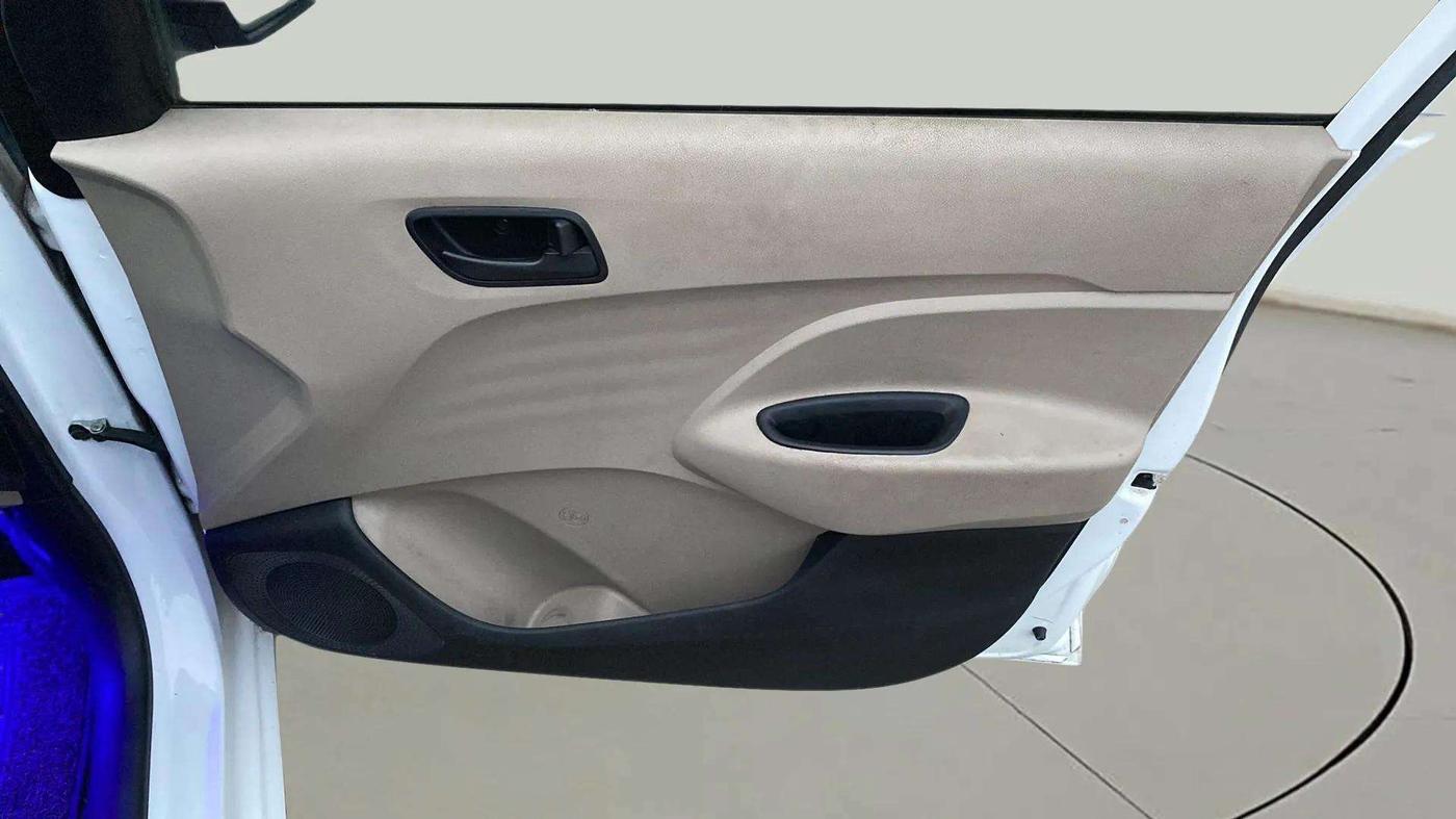 2021 Hyundai NEW SANTRO SPORTZ MT, Petrol, Manual, 6,423 km, Driver Side Door Panels Control