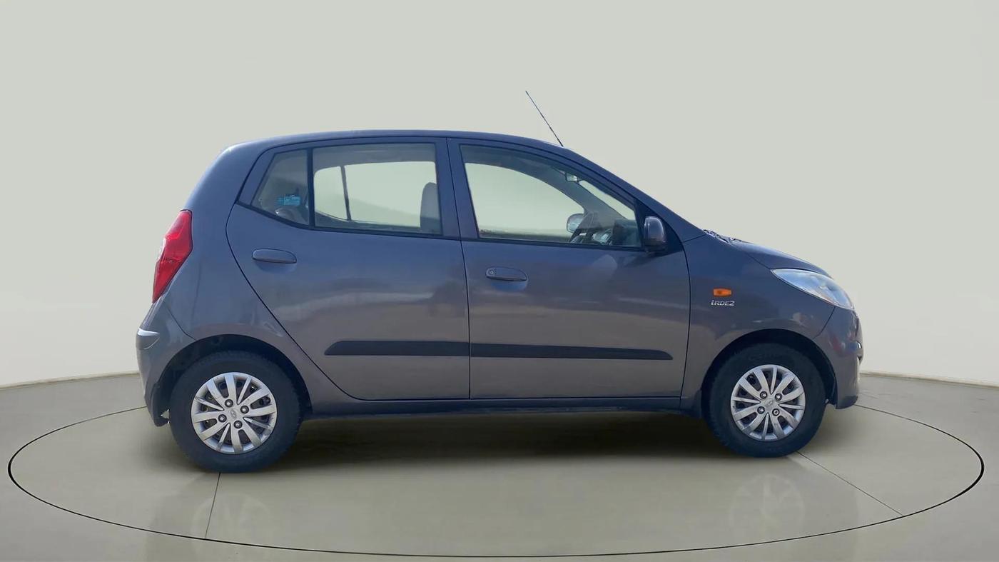 2013 Hyundai i10 SPORTZ 1.1, Petrol, Manual, 93,599 km, Right Side View