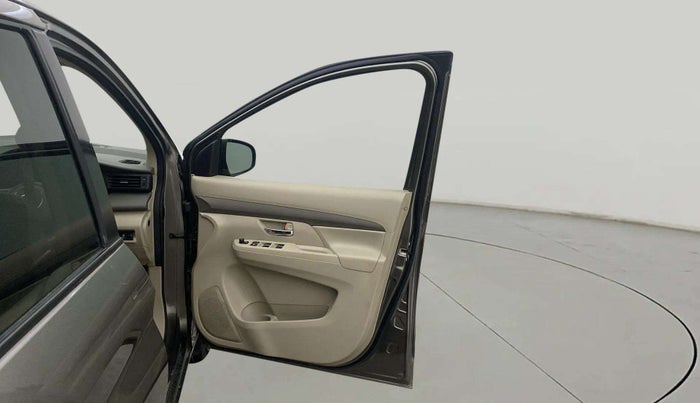 2019 Maruti Ertiga VXI AT SHVS, Petrol, Automatic, 19,058 km, RHS Front Door