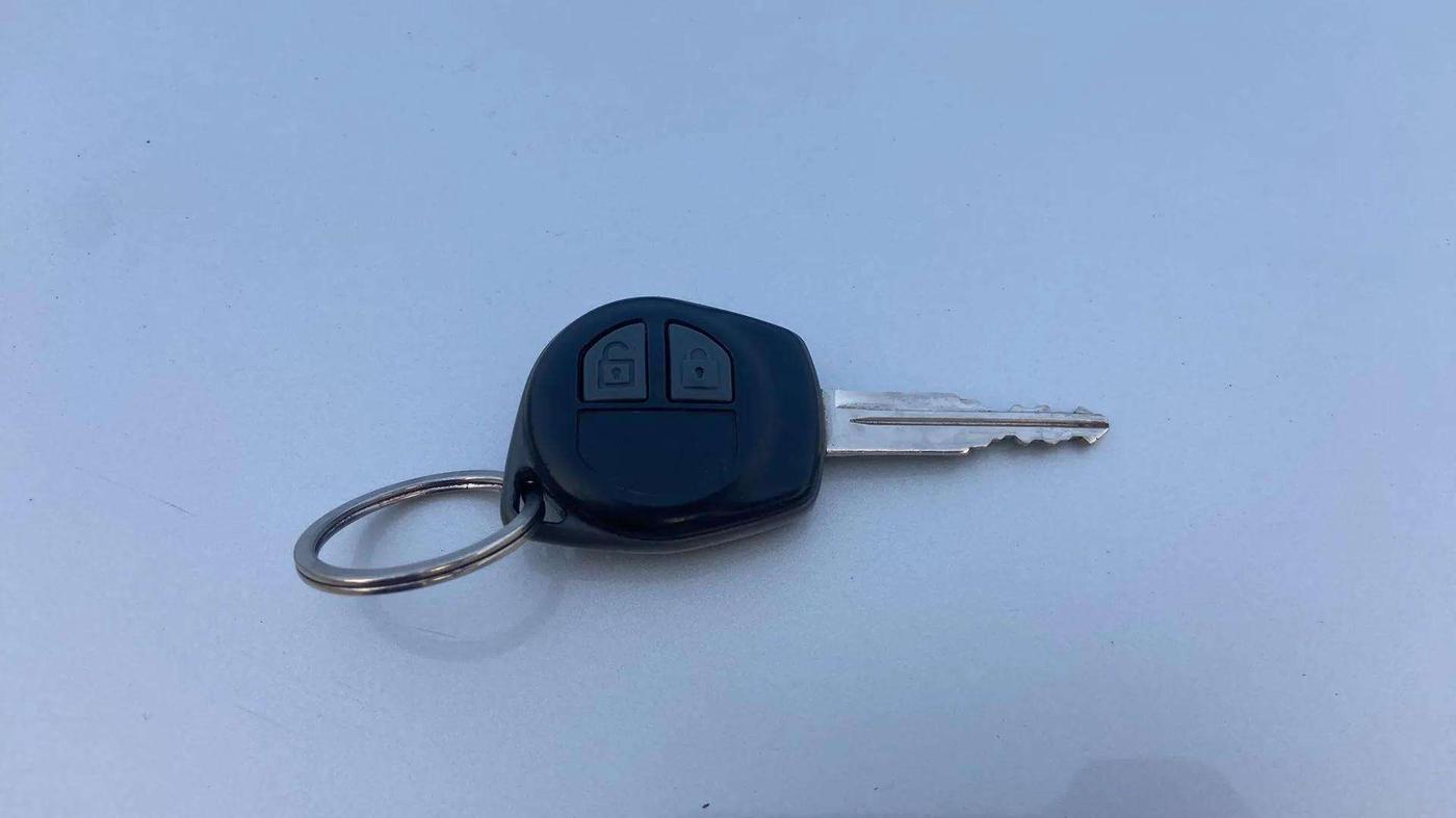2022 Maruti Alto VXI PLUS, Petrol, Manual, 24,388 km, Key Close Up