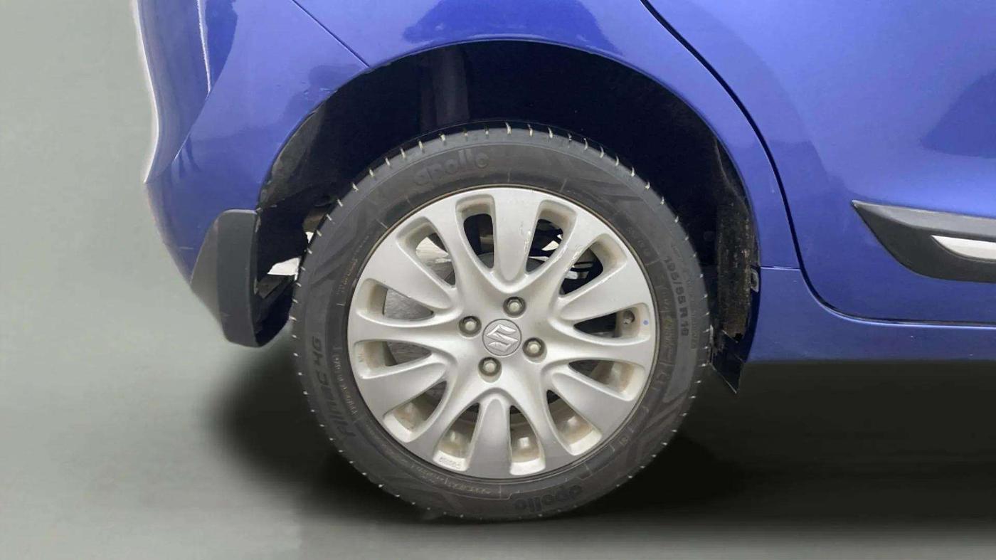 2017 Maruti Baleno ALPHA PETROL 1.2, Petrol, Manual, 71,354 km, Right Rear Wheel