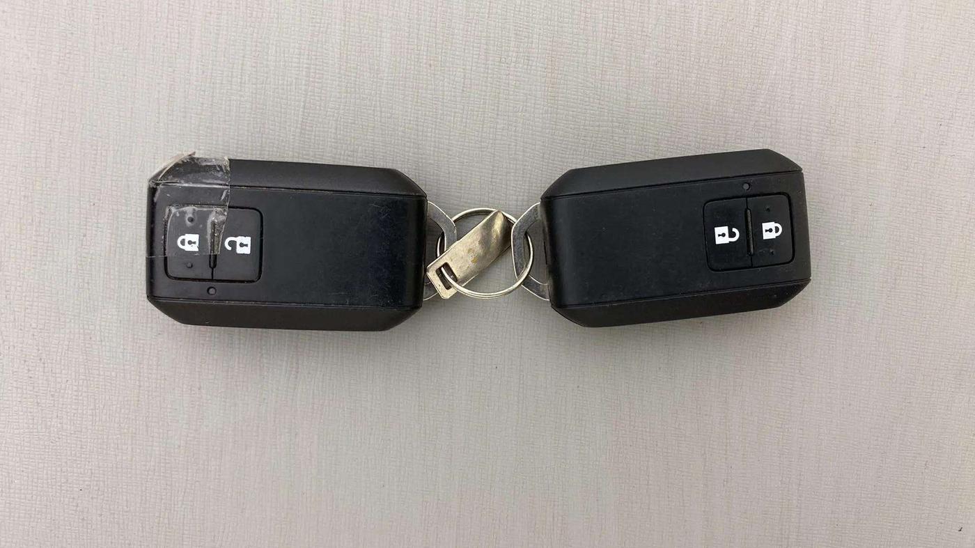 2019 Maruti Baleno ZETA PETROL 1.2, Petrol, Manual, 33,659 km, Key Close Up