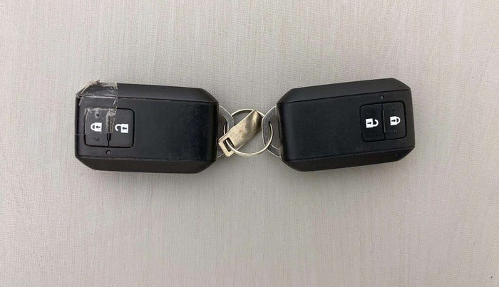 2019 Maruti Baleno ZETA PETROL 1.2, Petrol, Manual, 33,659 km, Key Close Up