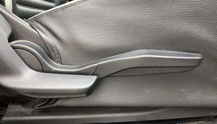 2019 Maruti Baleno ZETA PETROL 1.2, Petrol, Manual, 33,659 km, Driver Side Adjustment Panel