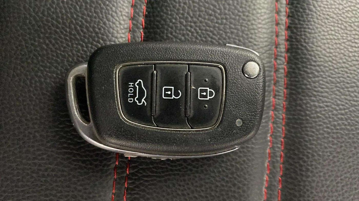 2021 Hyundai GRAND I10 NIOS SPORTZ 1.2 KAPPA VTVT, Petrol, Manual, 30,030 km, Key Close Up