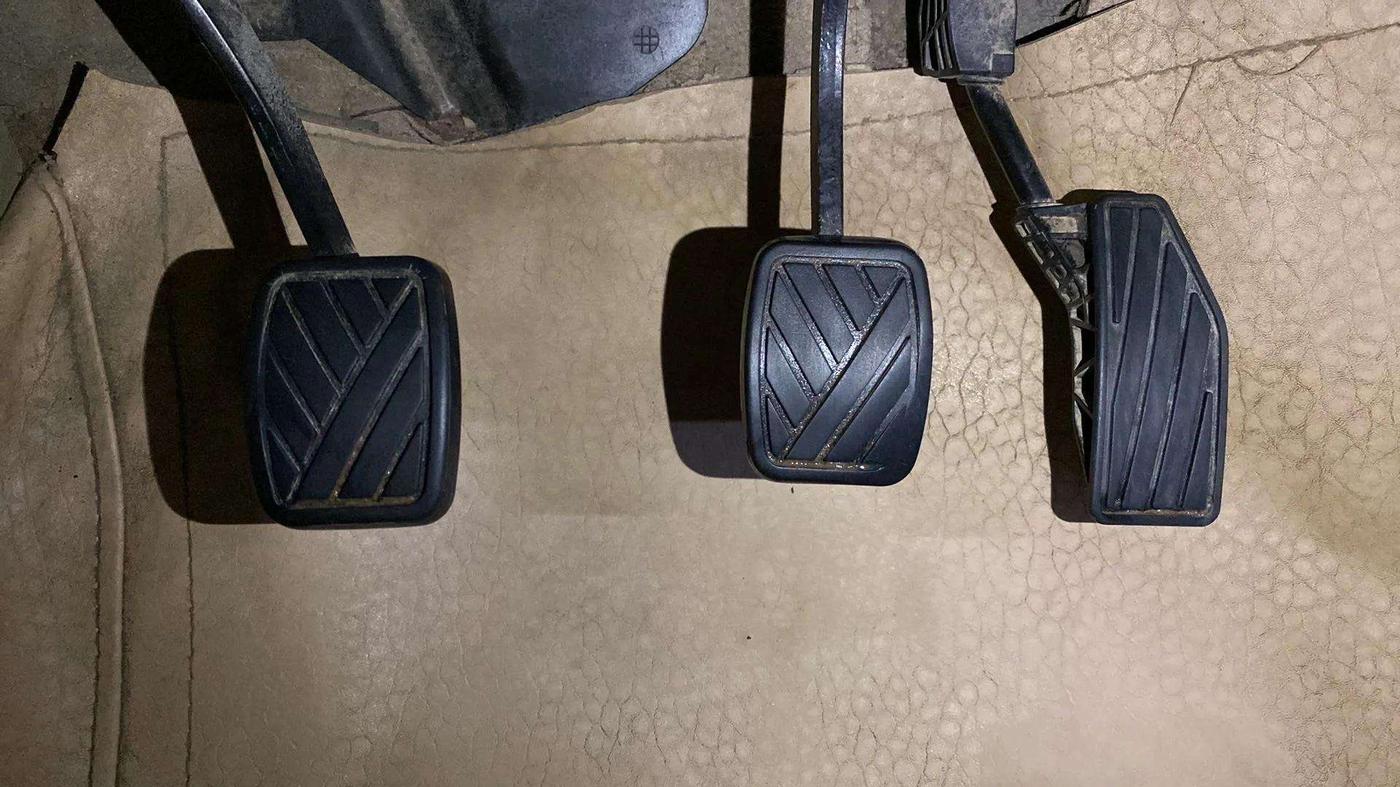 2020 Maruti Dzire VXI, Petrol, Manual, 69,063 km, Pedals