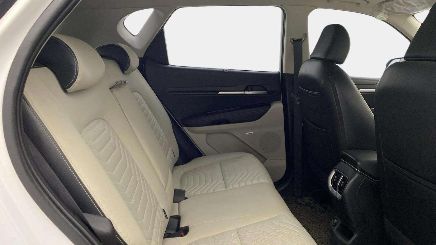 2022 KIA SONET HTX PLUS 1.5, Diesel, Manual, 59,463 km, Right Side Rear Door Cabin