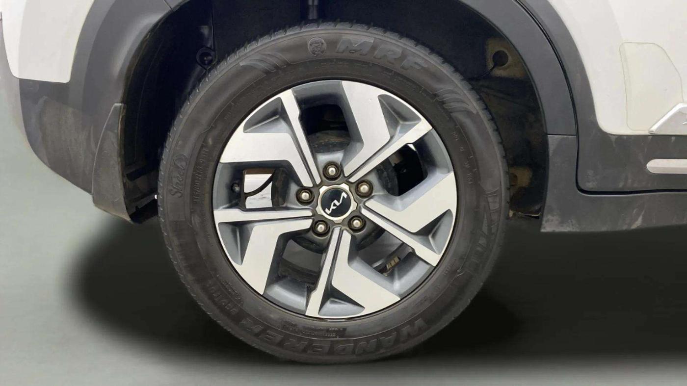 2022 KIA SONET HTX PLUS 1.5, Diesel, Manual, 59,463 km, Right Rear Wheel