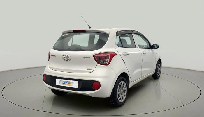 2017 Hyundai Grand i10 SPORTZ 1.2 KAPPA VTVT, Petrol, Manual, 37,883 km, Right Back Diagonal