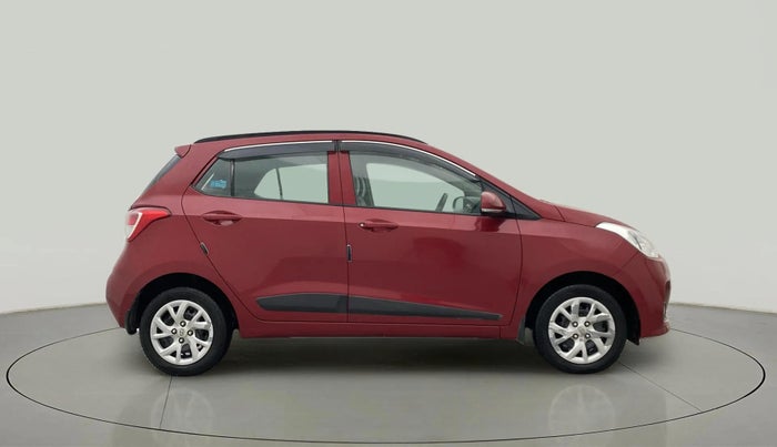 2017 Hyundai Grand i10 SPORTZ (O) 1.2 KAPPA VTVT, Petrol, Manual, 30,116 km, Right Side View