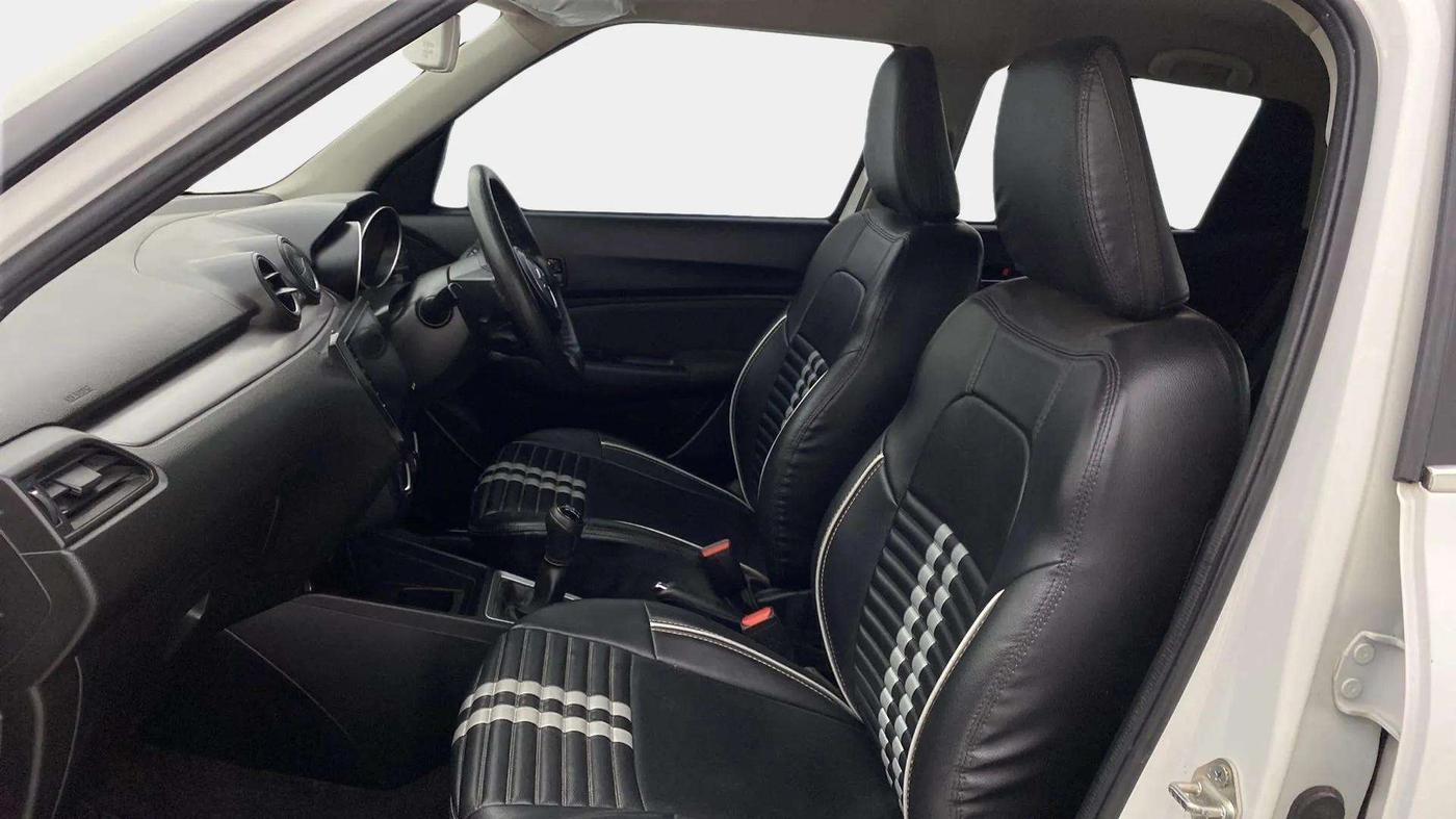2022 Maruti Swift VXI, Petrol, Manual, 29,520 km, Right Side Front Door Cabin