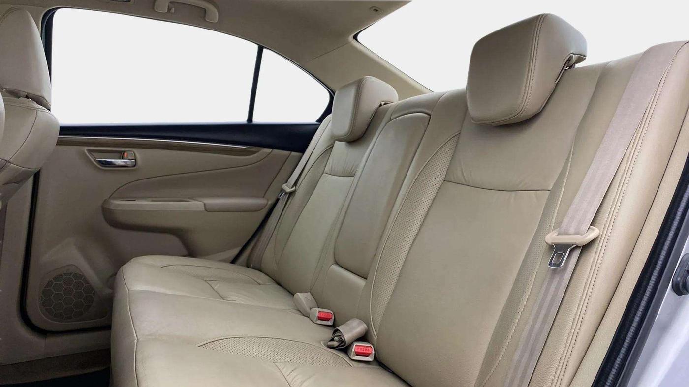 2020 Maruti Ciaz ALPHA  AT 1.5 SHVS PETROL, Petrol, Automatic, 86,700 km, Right Side Rear Door Cabin