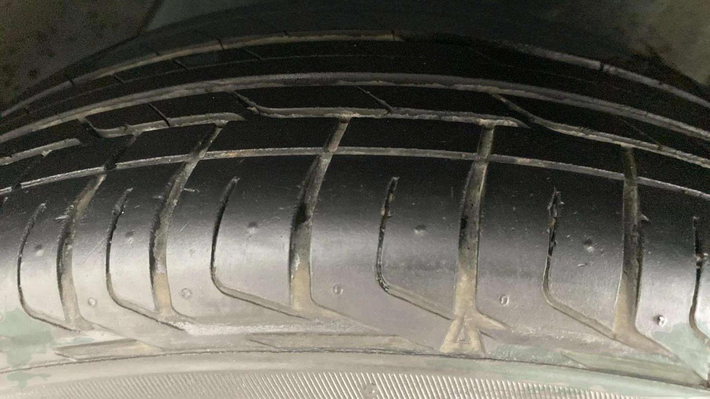 2018 Tata NEXON XZ PLUS DIESEL, Diesel, Manual, 70,794 km, Left Front Tyre Tread