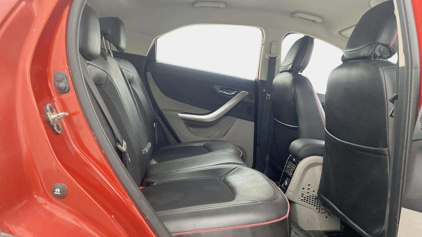 2018 Tata NEXON XZ PLUS DIESEL, Diesel, Manual, 70,794 km, Right Side Rear Door Cabin