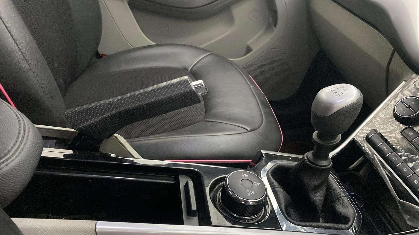 2018 Tata NEXON XZ PLUS DIESEL, Diesel, Manual, 70,794 km, Gear Lever