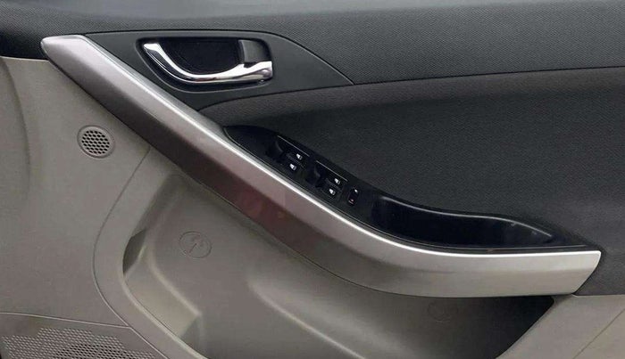 2018 Tata NEXON XZ PLUS DIESEL, Diesel, Manual, 70,794 km, Driver Side Door Panels Control