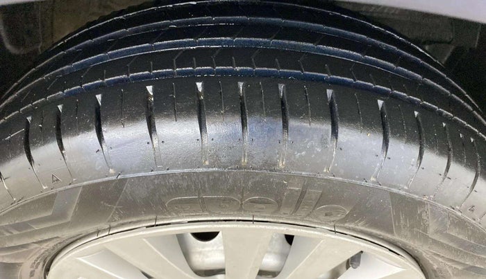 2022 Maruti Baleno SIGMA PETROL 1.2, Petrol, Manual, 9,909 km, Right Front Tyre Tread