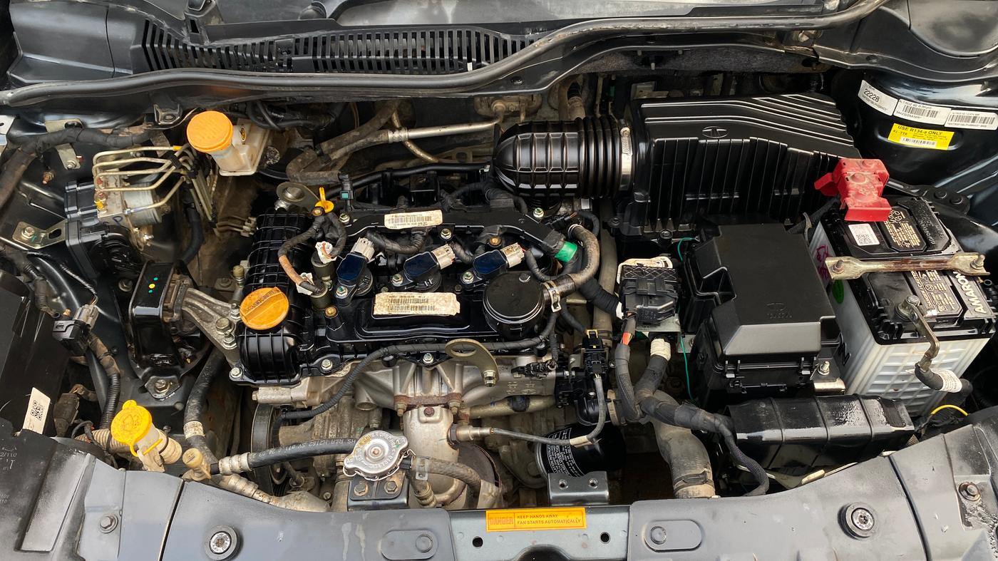 2020 Tata ALTROZ XE PETROL, Petrol, Manual, 28,442 km, Engine View