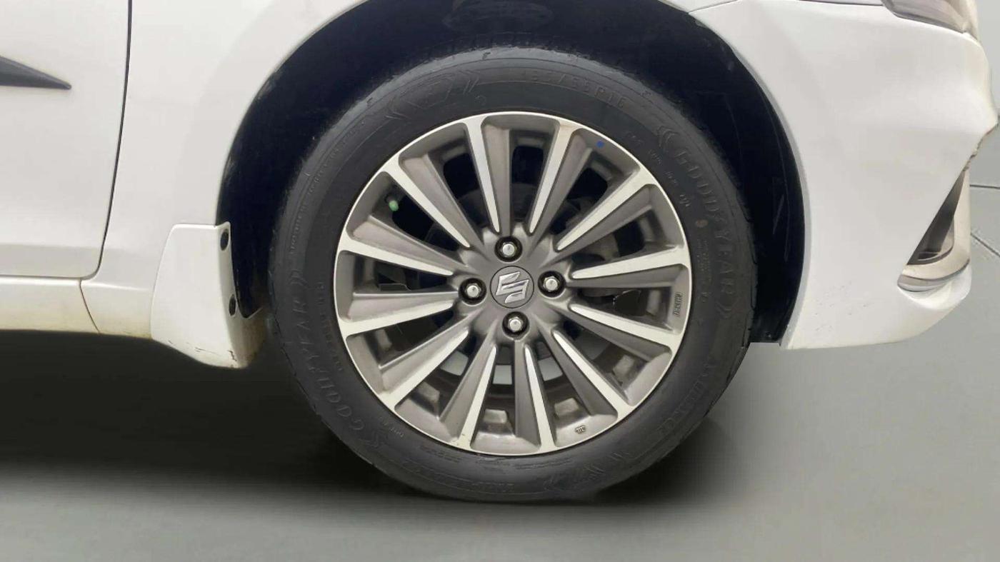 2020 Maruti Ciaz ALPHA 1.5 SHVS PETROL, Petrol, Manual, 59,512 km, Right Front Wheel