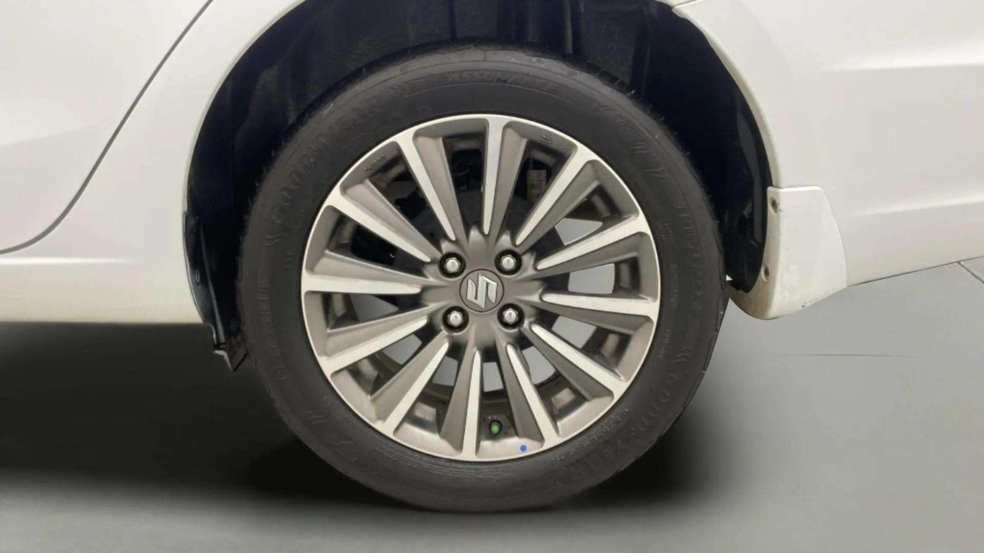 2020 Maruti Ciaz ALPHA 1.5 SHVS PETROL, Petrol, Manual, 59,512 km, Left Rear Wheel