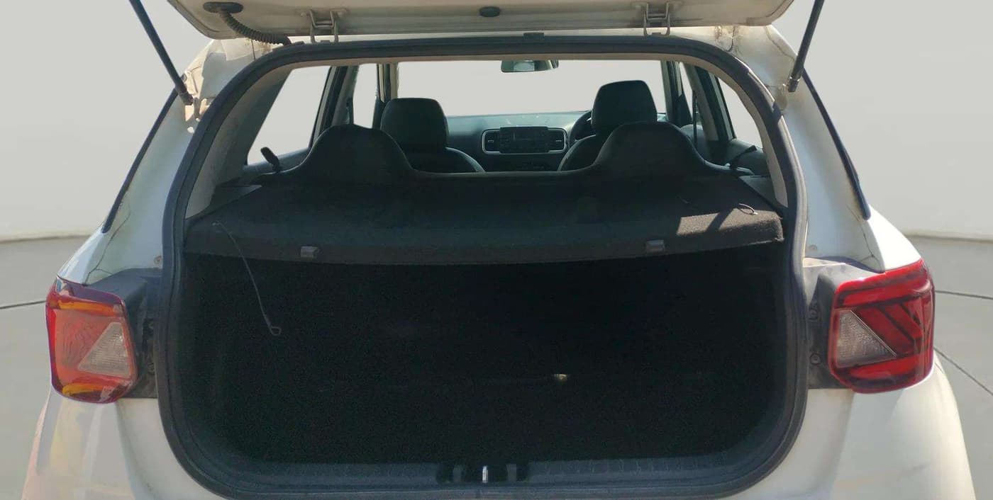 2020 Hyundai VENUE S 1.2, Petrol, Manual, 45,976 km, Boot Inside