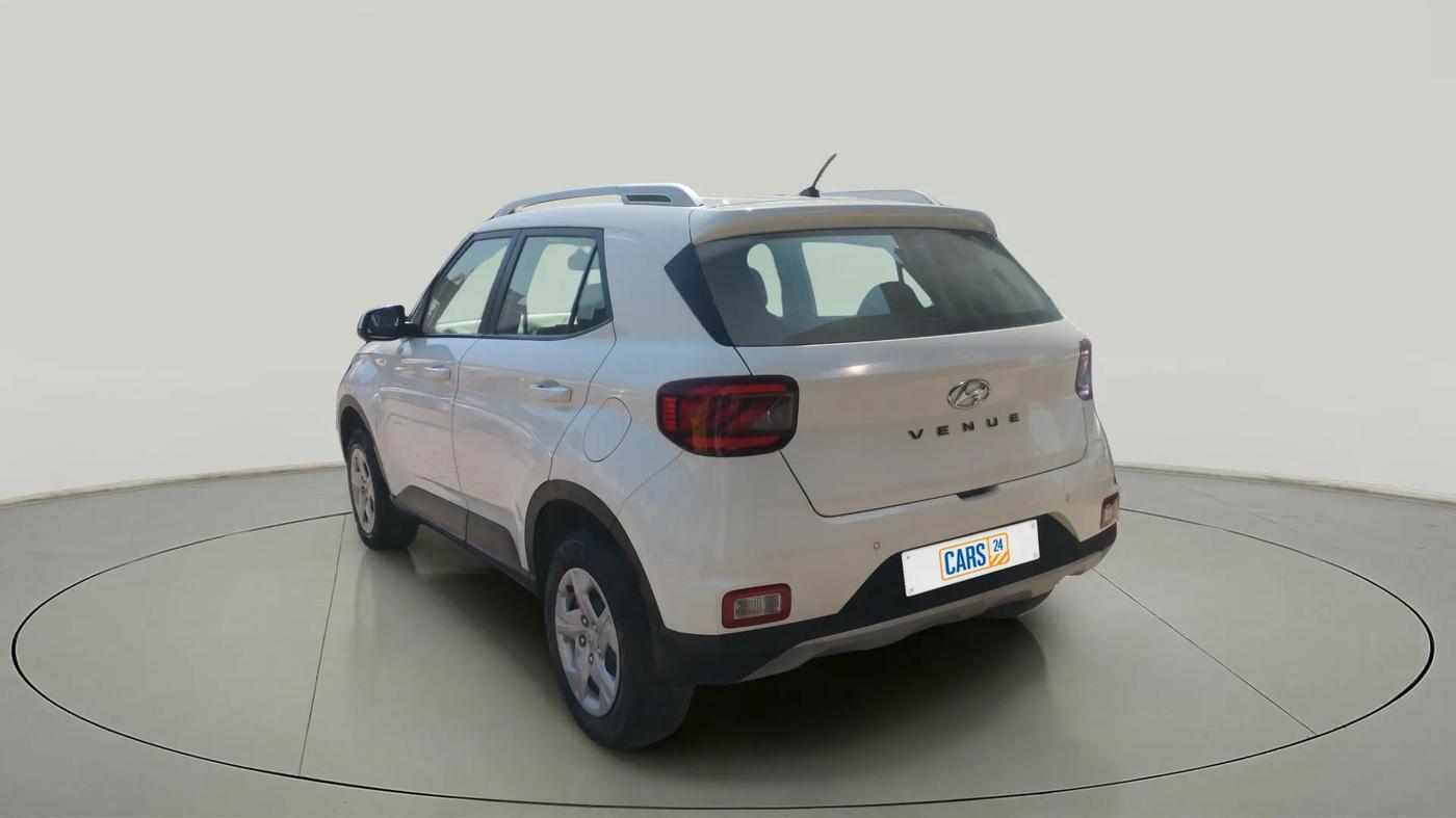 2020 Hyundai VENUE S 1.2, Petrol, Manual, 45,976 km, Left Back Diagonal