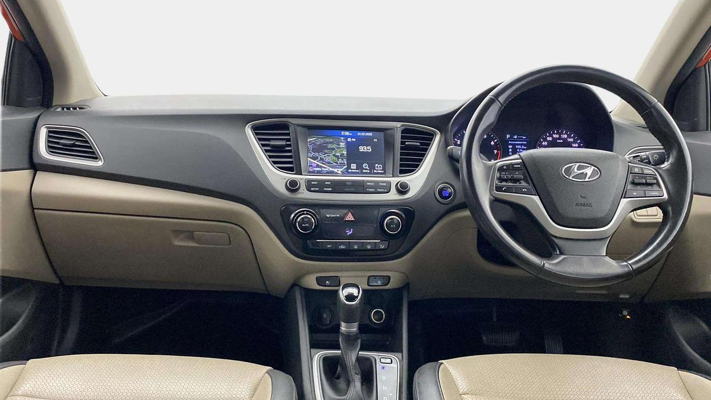 2017 Hyundai Verna 1.6 VTVT SX (O) AT, CNG, Automatic, 68,995 km, Dashboard