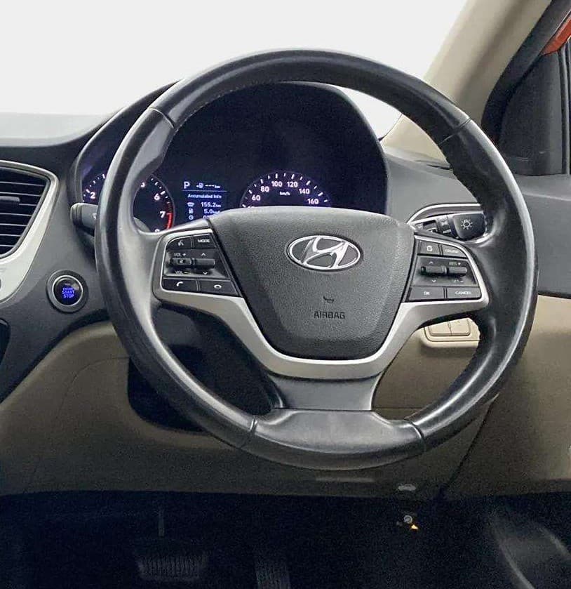 2017 Hyundai Verna 1.6 VTVT SX (O) AT, CNG, Automatic, 68,995 km, Steering Wheel Close Up