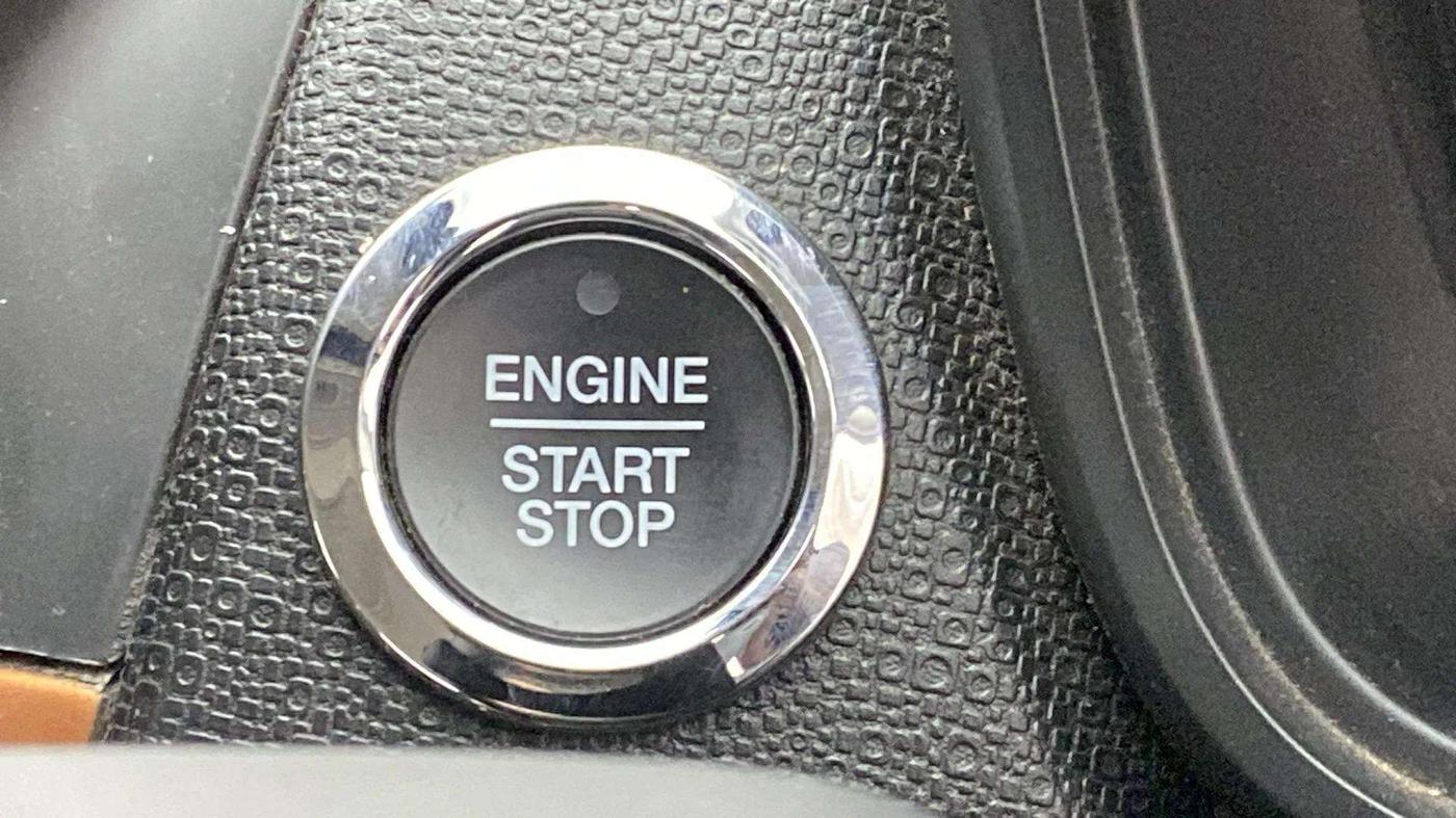 2021 Ford Ecosport TITANIUM 1.5L SPORTS(SUNROOF) DIESEL, Diesel, Manual, 36,489 km, Keyless Start/ Stop Button