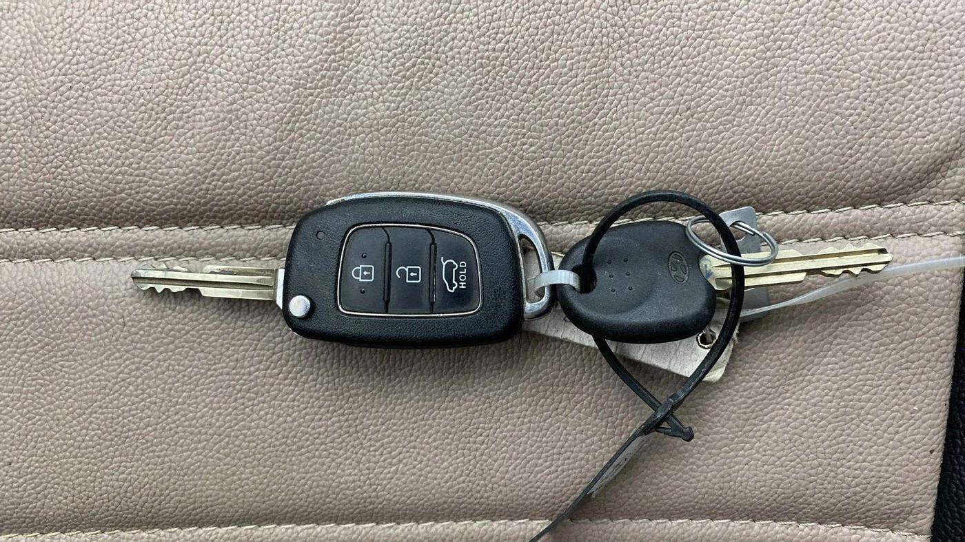 2019 Hyundai Elite i20 SPORTZ PLUS 1.2, Petrol, Manual, 34,807 km, Key Close Up