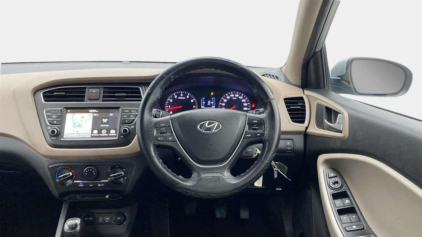 2019 Hyundai Elite i20 SPORTZ PLUS 1.2, Petrol, Manual, 34,807 km, Steering Wheel Close Up