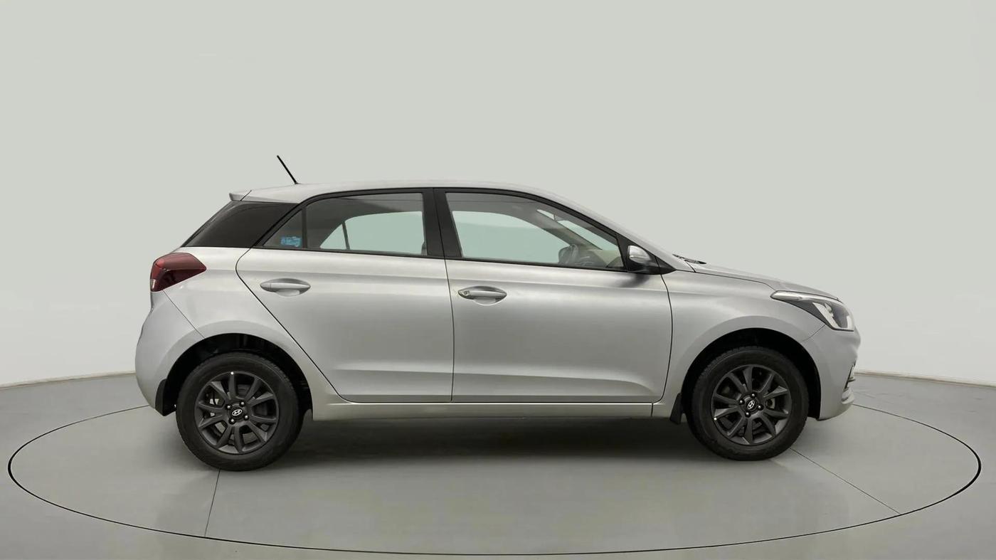 2019 Hyundai Elite i20 SPORTZ PLUS 1.2, Petrol, Manual, 34,807 km, Right Side View