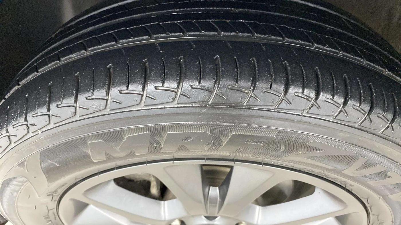 2019 Hyundai Elite i20 SPORTZ PLUS 1.2, Petrol, Manual, 34,807 km, Left Rear Tyre Tread